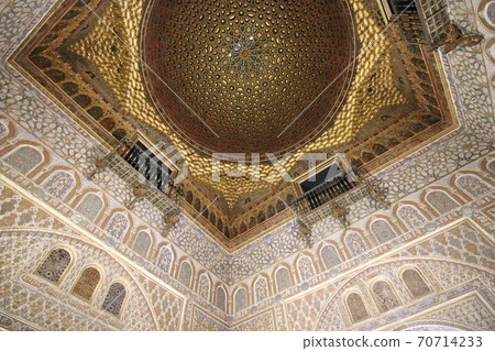 Alcazar Mudejar ceiling, Seville, Spain 70714233