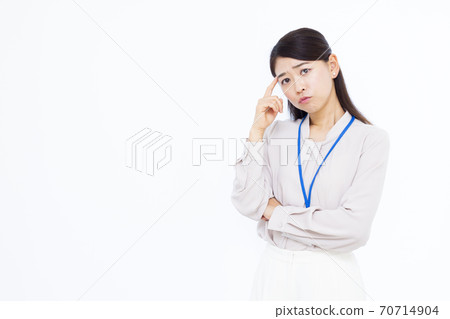 Women in their 30s Office casual white background 70714904
