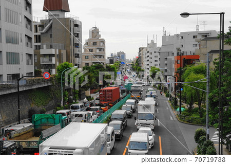 October: Setagaya 222 Kannana-dori, Daita 3-chome 70719788