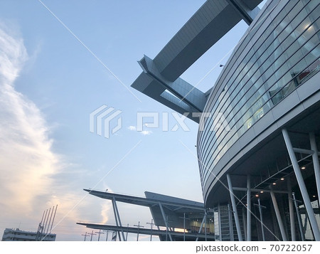 Modern building 70722057