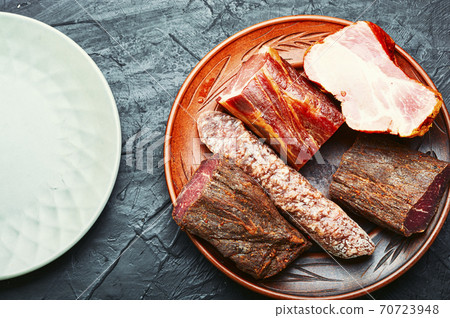 Cured meat platter 70723948