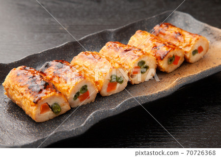 烤青豆和胡蘿蔔和雞肉 烤青豆和胡蘿蔔和雞肉 70726368