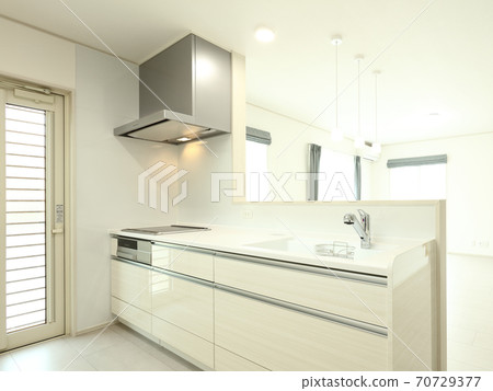 System kitchen in newly built housing LDK 70729377