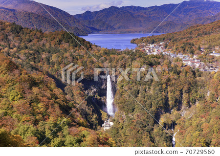 Kegon Falls and Lake Chuzenji seen from Akechidaira Kegon Falls and Lake Chuzenji seen from Akechidaira 70729560