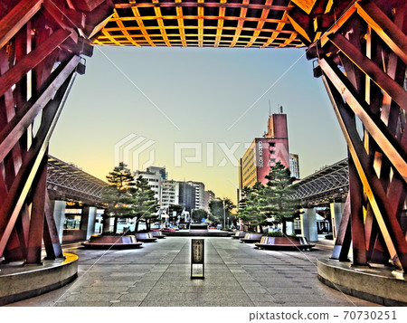 Scenery from between the Tsuzumi-mon Gates in Kanazawa Scenery from between the Tsuzumi-mon Gates in Kanazawa 70730251