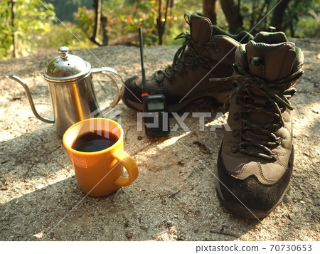 A cup of break A cup of break 70730653