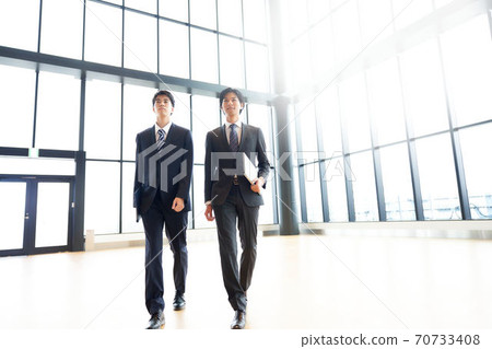 兩個商人走得快 70733408