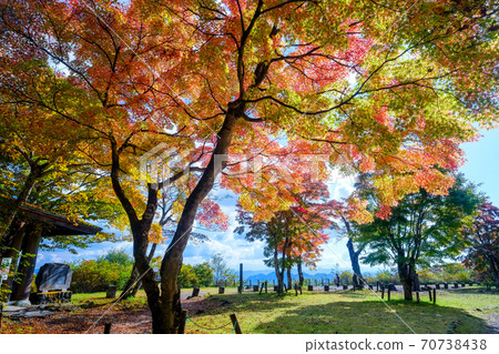 Former Usui Pass viewing platform of autumn leaves 70738438
