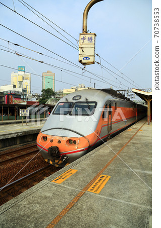 Taiwan Taoyuan City Taiwan Railway Zhongli Station 70738553