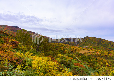 Autumn leaves of Mt. Kurikoma 70751169