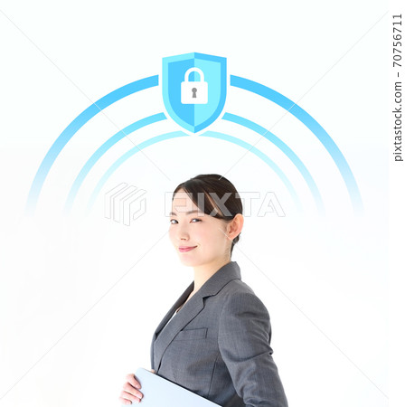 受安全保護的女性上班族的形象 70756711