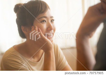 Talk with a couple Talk with a couple 70757905