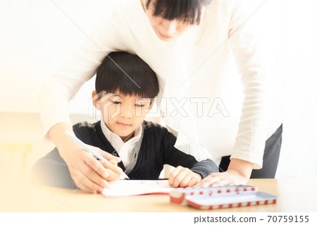 小學生學習與女性教學 70759155