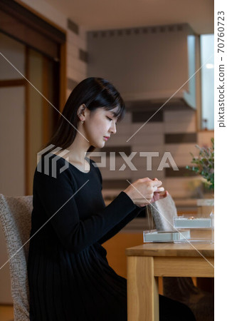 女人穿配件 70760723