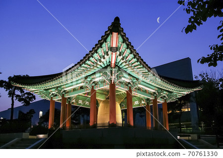 National Museum of Korea National Museum of Korea 70761330