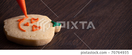 Halloween decoration cookies pumpkin painting Decorating cookie ハロウィン クッキー かぼちゃ Halloween decoration cookies pumpkin painting Decorating cookie ハロウィン クッキー かぼちゃ 70764935