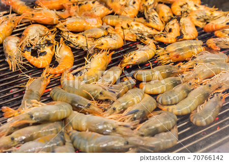 Grilled of Shrimp on stove seafood Thai food 70766142