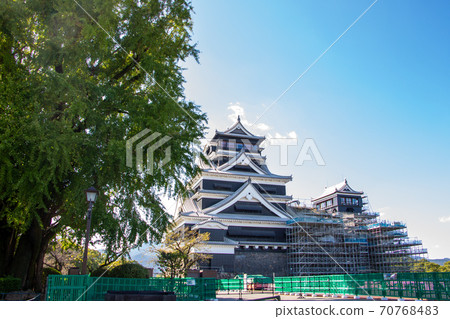 Kumamoto Castle damaged by the Kumamoto earthquake Kumamoto Castle under reconstruction Kumamoto Castle seen from the front Kumamoto Castle damaged by the Kumamoto earthquake Kumamoto Castle under reconstruction Kumamoto Castle seen from the front 70768483