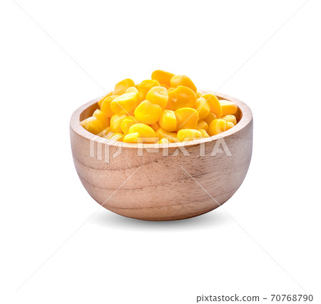 corn in Wooden cup isolated on white background 70768790