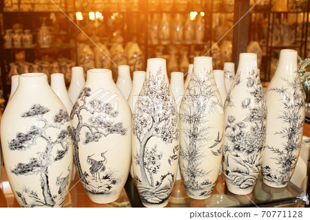 Ceramic products Ceramic products 70771128