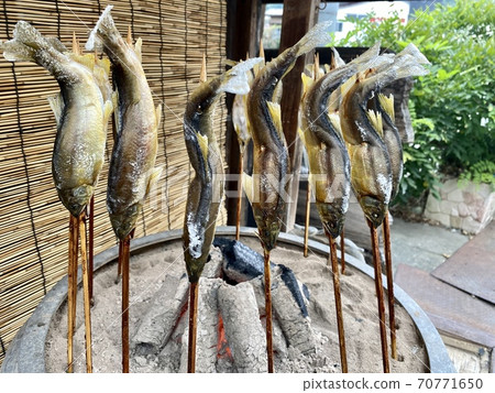 鹽烤香魚 70771650