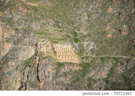 Pinkulluna Inca ruins in the sacred valley in the Peruvian Andes. Peru, Ollantaytambo. 70772467