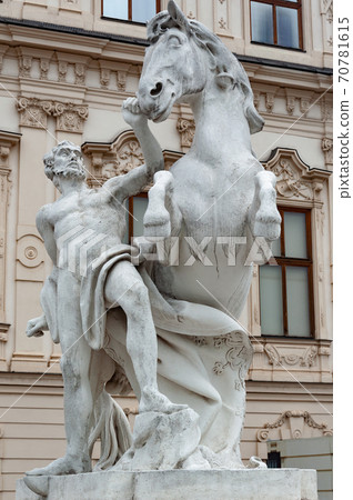 Horse sculpture at Belvedere palace, Vienna 70781615