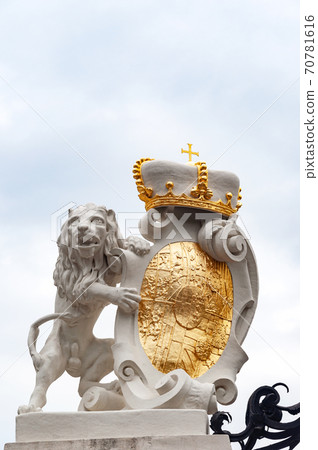 Decorative sculpture of lion, Vienna 70781616