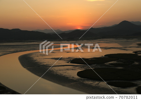 Suncheon Bay Wetland. Sunset. Before sunset. Landmark 70782011