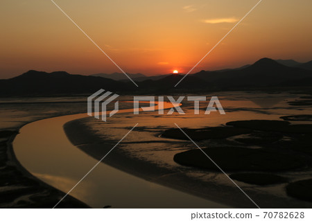 Suncheon Bay, Reed Forest, Yongsan View. Sunset 70782628