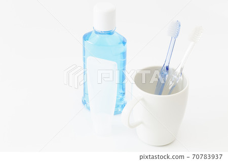 Toothbrush set 70783937
