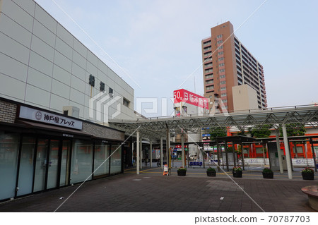 In front of Funabori station in the early morning (Tokyo) In front of Funabori station in the early morning (Tokyo) 70787703