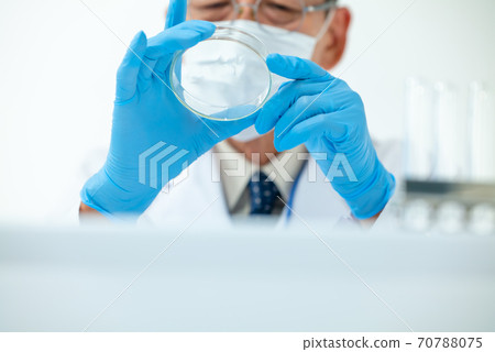 Medical image: A man in a white coat Medical image: A man in a white coat 70788075