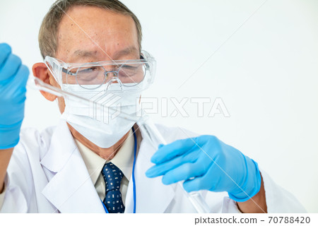 Medical image: A man in a white coat Medical image: A man in a white coat 70788420