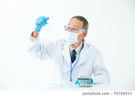 醫學圖像：白色男 70788453