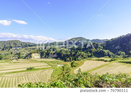 Autumn Rice terraces in Okura Village, Yamagata Prefecture Autumn Rice terraces in Okura Village, Yamagata Prefecture 70790311