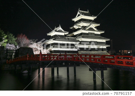 Matsumoto Castle Lighted Up Matsumoto Castle Lighted Up 70791157