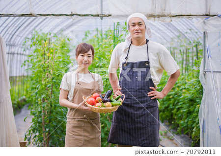 Vinyl greenhouse and men and women Vinyl greenhouse and men and women 70792011