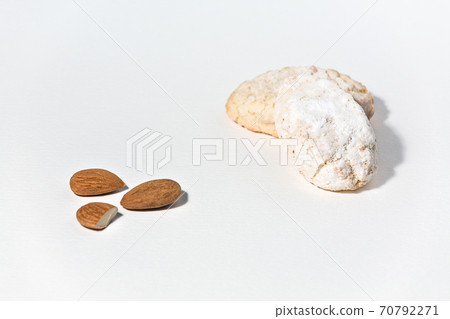 Ricciarelli biscuits of Siena with almonds 70792271