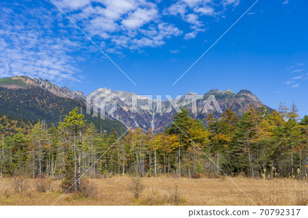 《Nagano Prefecture》 Autumn Kamikochi Tashiro Marsh and Hotaka Mountain Range 70792317