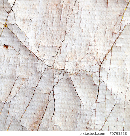 crack dirty plastic 70795218