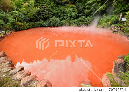 Beppu hell surrounding · blood pond hell 70796734