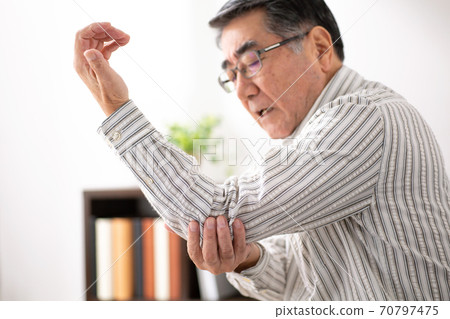 Joint pain image elbow Joint pain image elbow 70797475