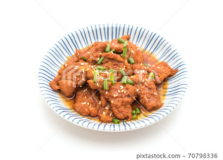 fried pork with spicy korean sauce (bulgogi) 70798336