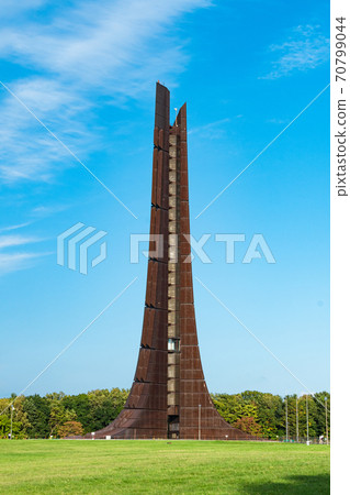 百年紀念塔藍天背/北海道札幌市 70799044