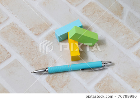 Stationery, ballpoint pens, sticky notes, office supplies, stationery, daily necessities, study, memos 70799980
