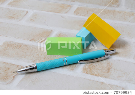 Stationery, ballpoint pens, sticky notes, office supplies, stationery, daily necessities, study, memos Stationery, ballpoint pens, sticky notes, office supplies, stationery, daily necessities, study, memos 70799984