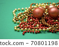 Christmas collection chains with bulbs on green background, Christmas postcard 70801198