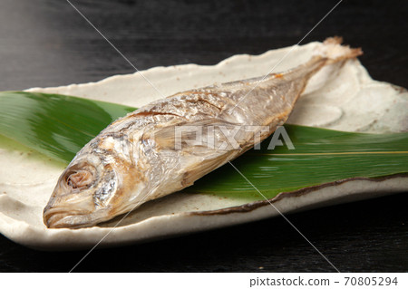 與鹽的烤馬鯖魚 70805294