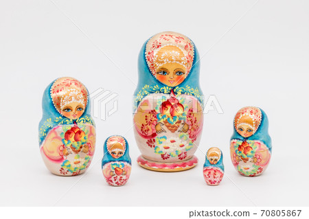 5層娃，白色背景 70805867